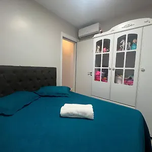 Apartamento Espacoso & Aconchegante - 3 Quartos C/ Ar Condicionado - Ate 12 Pessoas, Porto Alegre